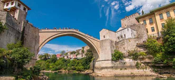 Viaggi organizzati Sarajevo, Mostar, Jajce e Spalato 30 maggio 03 giugno 2018 Viaggio in pullman 5 giorni / 4 notti Quota per persona: 590,00 Supplemento camera singola: 80,00 1 GIORNO - MERCOLEDÌ 30