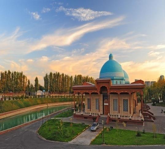 25 Marzo: Bukhara Khiva PROTEA VIAGGI Colazione e di mattina presto partenza per Khiva. Si percorre una strada che in passato era un itinerario della Grande Via della Seta.