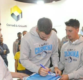 EVENTI Vanoli in fiera presso i partner Fervi e Corradi&Ghisolfi Doppia visita fieristica per la Vanoli Basket Cremona nelle ultime settimane per salutare l'attività di due aziende sponsor.