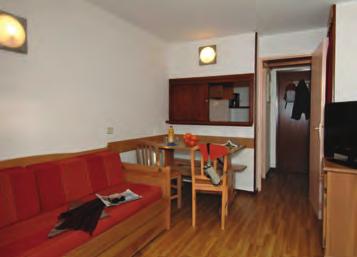 Apartmani su veličine od studio apartmana za 4 osobe do 2/3 sobnih apartmana za 6 osoba.