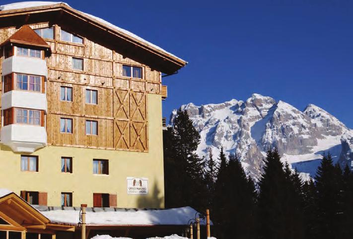 Italija Ski area Campiglio Carlo Magno Hotel Spa Resort 4* Madonna di Campiglio Smješten na panoramskoj poziciji