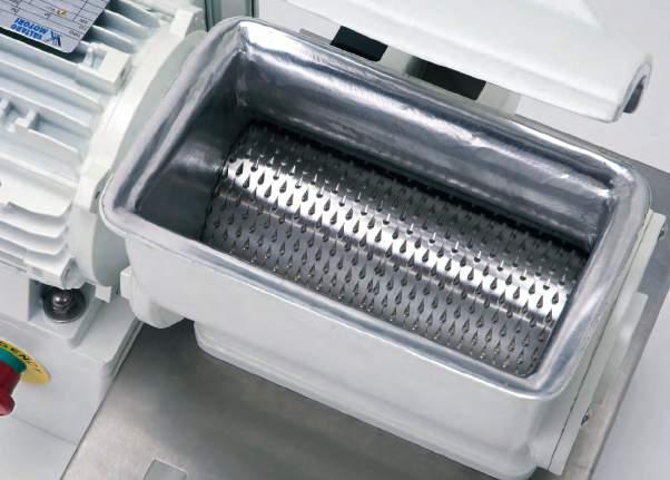 GRATTUGIE MAXI MAXI GRATERS Apparecchi per uso professionale Ideale per ristoranti, alberghi, hotel, supermarket, grandi comunità in grado di lavorare elevate quantità di prodotto Struttura in