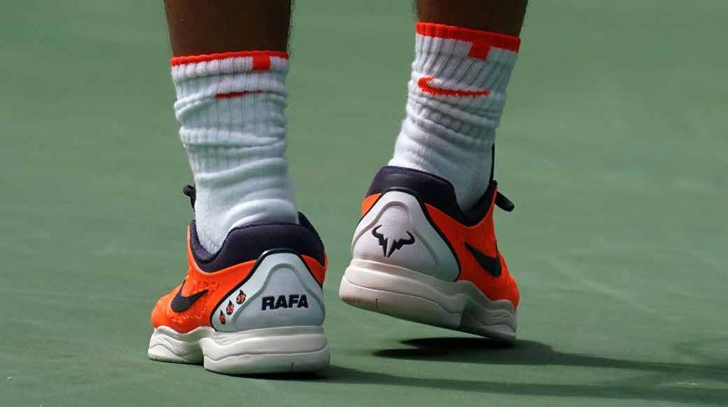 l esperto risponde La domanda - Stabile o veloce: qual è la scarpa giusta? Risponde Mauro Simoncini, tester di racchette e di calzature per SuperTennis La domanda completa Buongiorno.