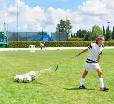 Iscrizioni DOCUMENTI RICHIESTI PER PARTECIPARE Scheda di partecipazione e liberatoria per i diritti di immagine Certificato medico di idoneità all attività sportiva non agonistica (6-11 anni) oppure