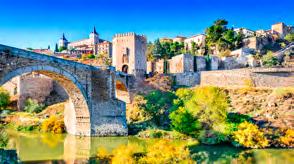 deň raňajky, odjazd ku kláštoru cisterciánov Santa Maria de Poblet (UNESCO), založeného v 12. storočí, pohrebiska aragonských kráľov.