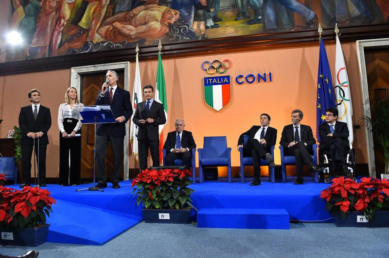 L'Italia si candida alle Olimpiadi del 2024, con Roma al centro del progetto, e non lo faremo con lo spirito di De Coubertin, per partecipare: lo faremo per vincere, statene certi".