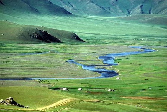 7 giorno / Karakorum Monastero di Shank Tsenkher Hot Spring (le acque calde nella steppa) (circa 160 km) Dopo la prima colazione partenza verso sud per la visita dello Shank Khiid, in passato noto