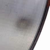 composito acciaio-alluminio Si nota un netto scostamento dell impronta di contatto nonché usura