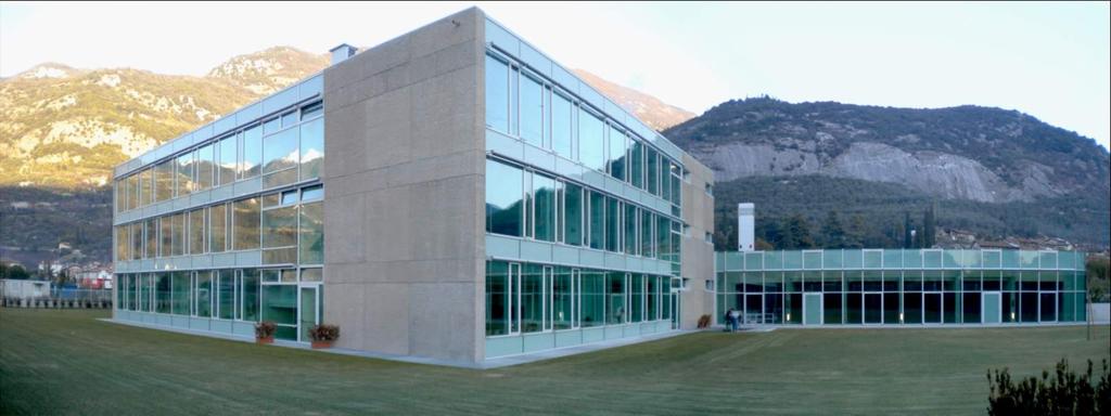 Soluzioni KNX per l efficienza energetica: Scuola di Romarzollo! Edificio composto da 3 piani fuori terra + 1 interrato;!
