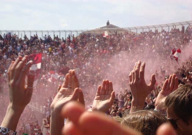 Probabile formazione Livorno colori: amaranto Dionisi 8 formazione: 3-4-1-2 Paulinho 9 Schiattarella 28