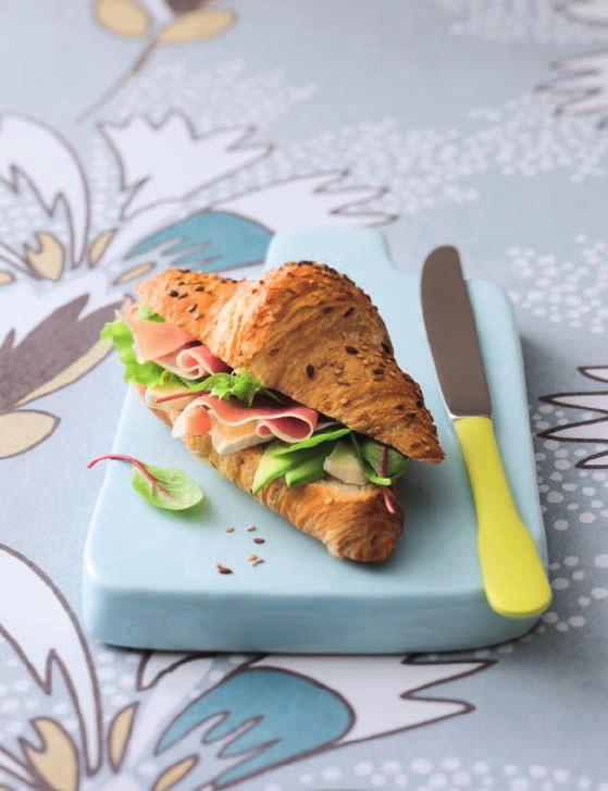 SALATI Pancroissant e Sfizio Scopri il piacere del Salato Gustose alternative per il pranzo, sono ideali per una pausa piena di gusto!