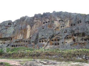 Tale zona è ricca di siti archeologici ancora sconosciuti, testimonianza della presenza dei Chachapoyas, il Popolo del Nuvole, una società pre-incaica dalla carnagione bianca e dai capelli biondi,