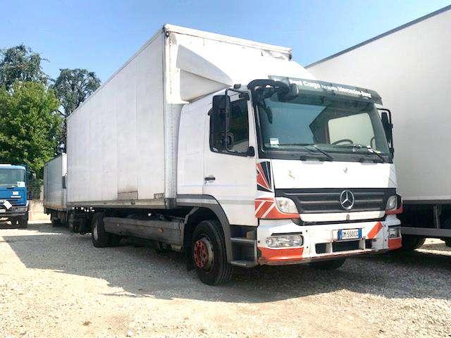 PERIZIA 2 Mercedes Atego Marca: Mercedes