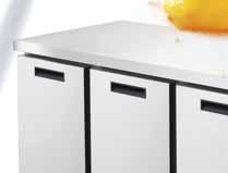 7LT73RB4VA001 piano dritto / straight worktop No LINEAR703BT/A R** 7LT73RB4LA001 piano + alzatina / work top with splashback No LINEAR703BT/S R** 7LT73RB4NA001 senza piano / without worktop No
