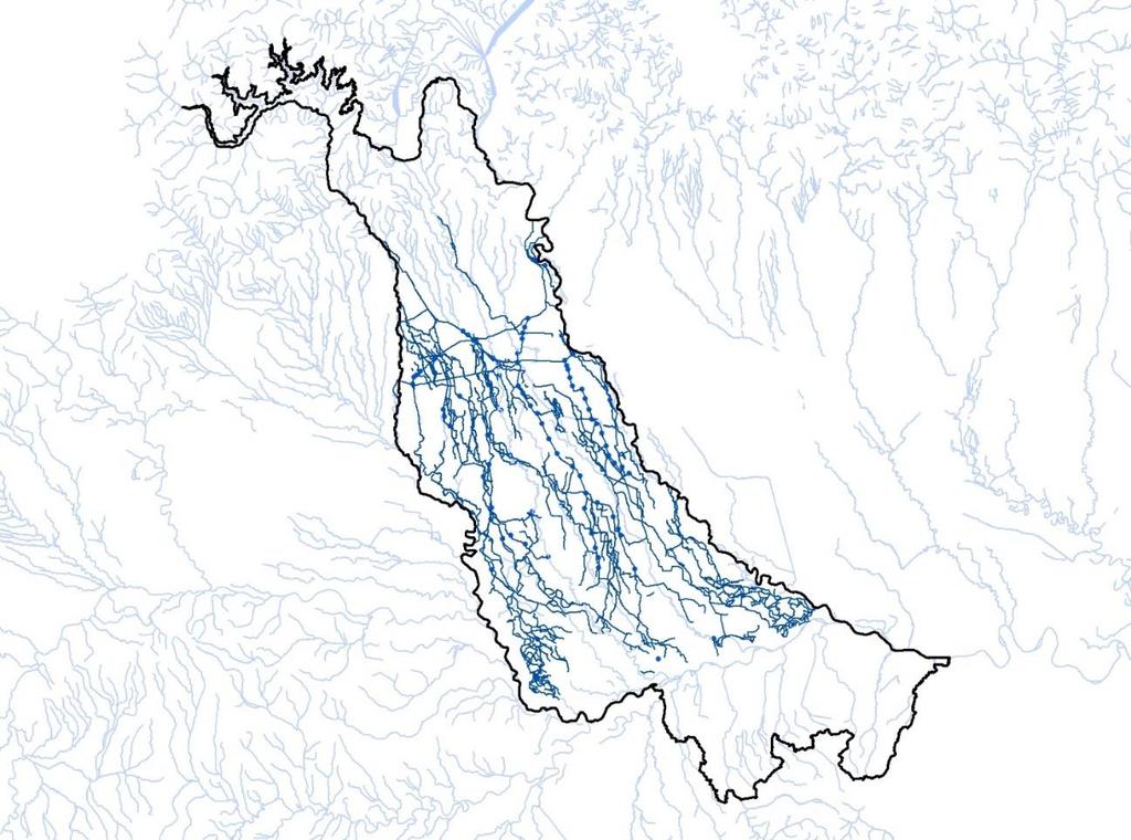 Le acque della rete principale, derivate dalle diverse fonti idriche, sono costituite dai grandi canali adduttori, dalle loro maggiori diramazioni e dagli altri corsi d acqua in gestione al