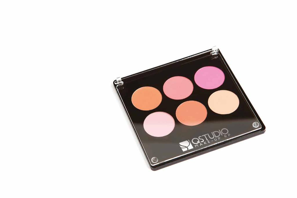 LABBRA BLUSH Due palette contenenti gli otto pigmentatissimi blush rosati e aranciati