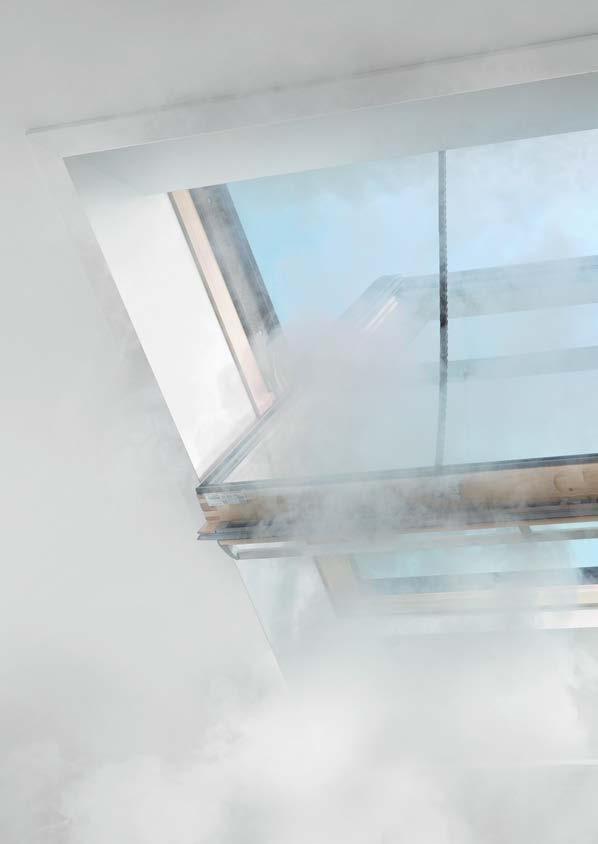 136 137 VELUX: anche finestre per l evacuazione di fumo e calore sia per tetti a falda sia per tetti piani.