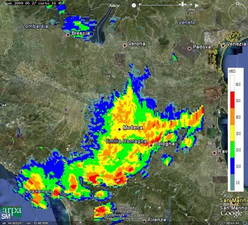 Mappa di riflettività del 27/05/2009 alle 16:45 UTC (a sinistra) e alle 18:00 UTC (a destra).