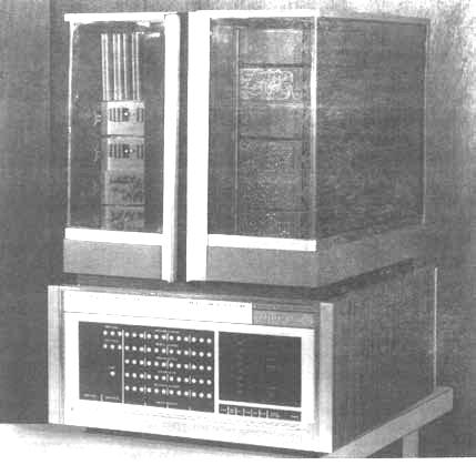 La seconda generazione (1952 1963) Introduzione elettronica allo stato solido (1947) e memorie a nuclei ferromagnetici.! IBM 7000 Transistors anziché valvole!