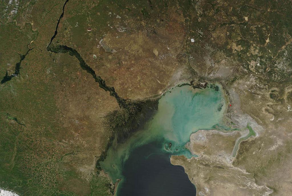 Un discorso a sé merita la Depressione Caspica, che si trova a nord del Mar Caspio: si tratta di una grande area pianeggiante sotto il livello del mare, costituita da una superficie anticamente