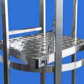 Modulo doppio e sbarco laterale Realizzata in alluminio è progettata per agevolare allo sbarco e l entrata dalla sommità della