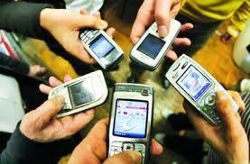 Durante le prove d esame è tassativamente vietato l uso di telefoni cellulari.