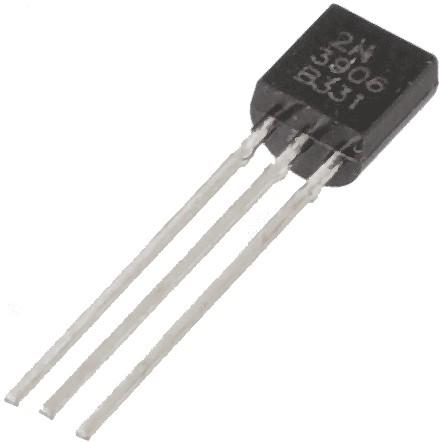 Transistor: è costituito da tre materiali semiconduttori e funziona come una valvola, ad esempio come un