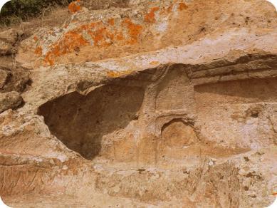 L ipogeismo funerario e le domus de janas La mattina si partirà verso il Sulcis, una delle zone più incontaminate della costa sudoccidentale della