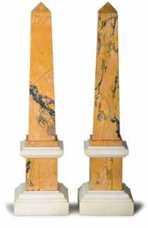 cm156x73 (difetti) 13-195 Base d asta 260 342 Serie di tre statuine in porcellana raffiguranti arie del dressage, marcate sul fondo Unter Weiss Back. Alt.