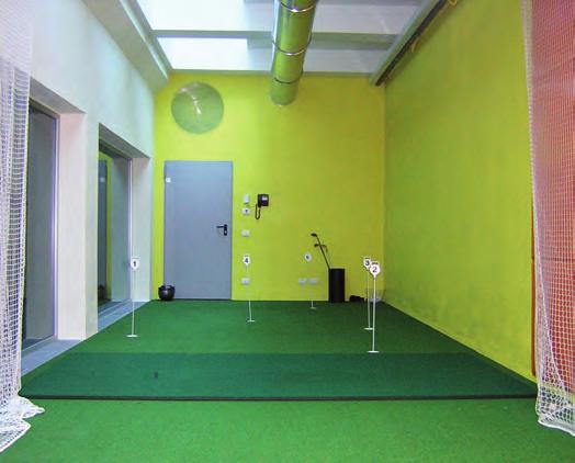 INDOOR GOLF Oltre ai Golf Cage, ai Green ed ai Putting Green Sintetici, fanno parte del progetto Just Golf, gli indoor golf di medie/ grandi dimensioni.