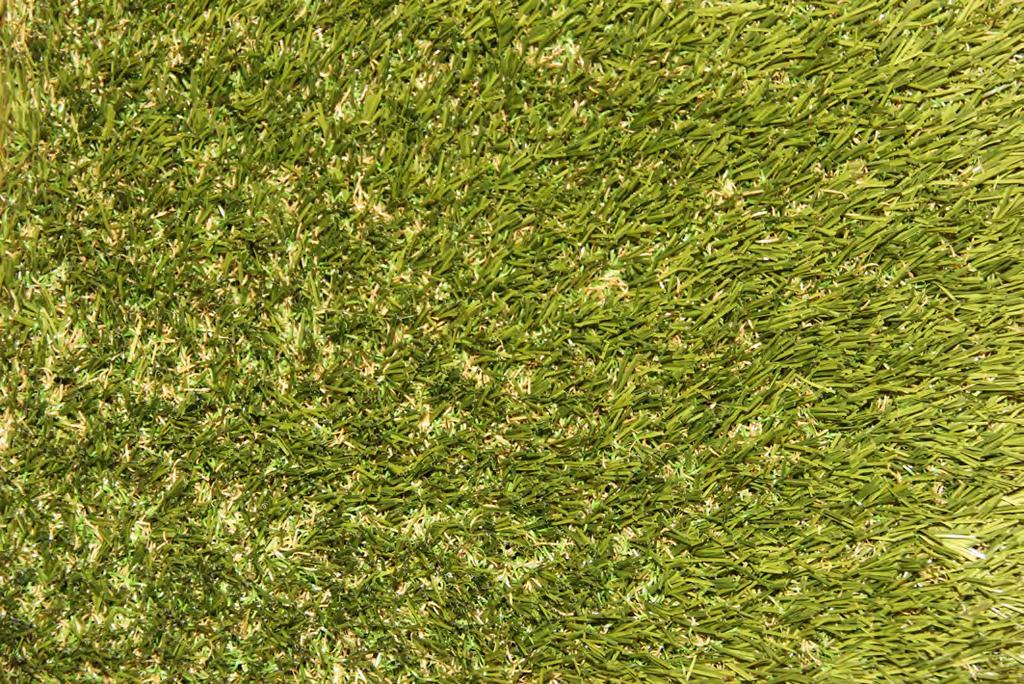 Nylon 100% Spessore mm. 16 Erba sintetica Tee Grass" per zone battitori. Nylon 100% Spessore mm.