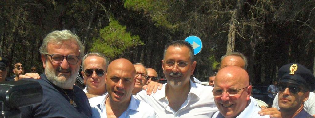 7 Nella foto in basso riportiamo uno scatto della manifestazione unitaria del 15 luglio a Policoro alla quale erano presenti i presidenti delle tre regioni interessate, Puglia Calabria e Basilicata.