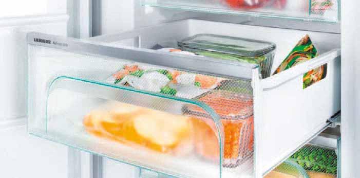 alimenti perfettamente congelati. Il sistema di refrigerazione della gamma BluPerformance è integrato nella base delle apparecchiature.