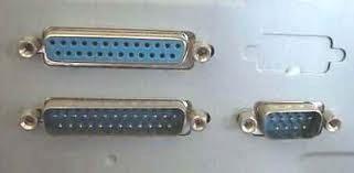 La porta seriale Le porte seriali (dette anche RS-232) hanno un connettore a 25 pin (piedini) o 9 pin.