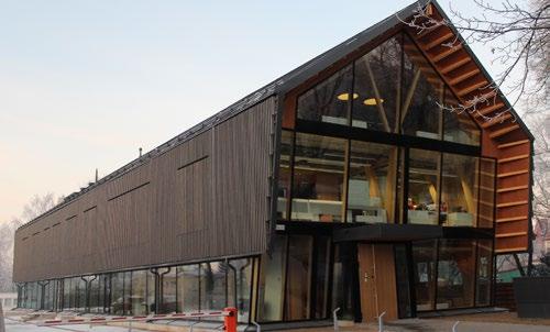 Nel 2014 Lemeks si è trasferita nella nuovissima palazzina, con travi in legno lamellare, appositamente progettate e