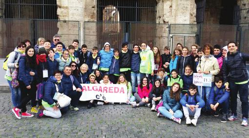 sacerdoti, tra cui il nostro don Corrado.