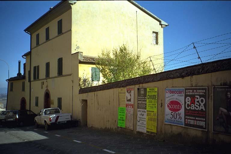 3. Immobile in Sinalunga, Via Pinsuti 15 17, Ex Caserma dei Carabinieri.