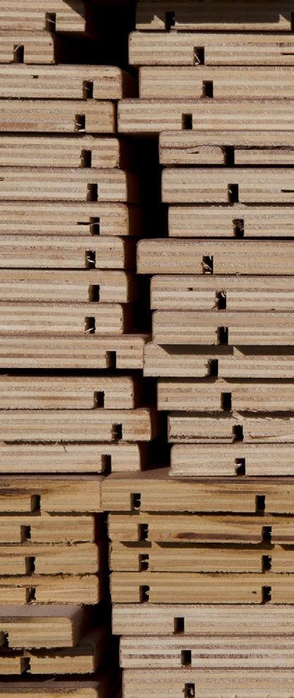 TECNO PORTE opera nel campo dei serramenti in legno dal 1980 specializzandosi nella produzione e verniciatura degli accessori per porte.