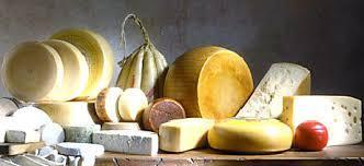 Formaggi Per formaggio si intende un prodotto ottenuto dal latte intero, parzialmente scremato, scremato o