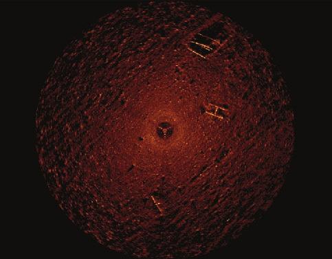 A B Fig. 4 - (A) Tegnu a Cavallino Vicina. Esempio di immagine del fondale ottenuta dai dati acquisiti con sonar HRSS -MS 1000 e successivamente elaborati graficamente.