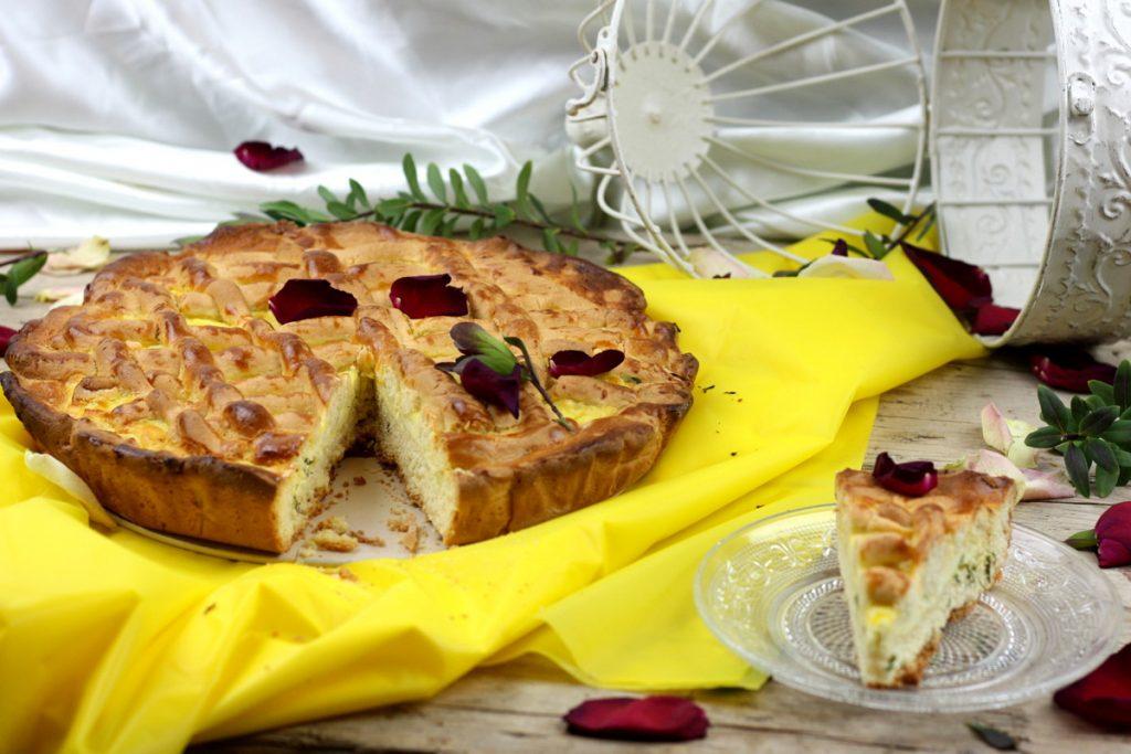 Ecco la fetta di torta perfettamente intatta senza briciole!