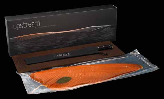 Le confezioni regalo Royal e King sono le proposte premium, perfette per tutti coloro che vogliono unire al gusto unico del salmone affumicato il design degli accessori Upstream.