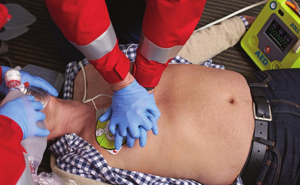 Stabilisce nuovi standard di riferimento nel supporto ai soccorritori Real CPR Help mostra le compressioni toraciche durante la RCP e indica al soccorritore se sta effettuando una RCP di alta qualità