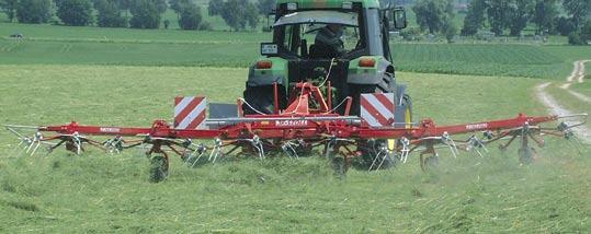 Ottimo adattamento al terreno Tutti i rotori sono sospesi e pivottanti, e possono adattarsi al terreno in base alle sue