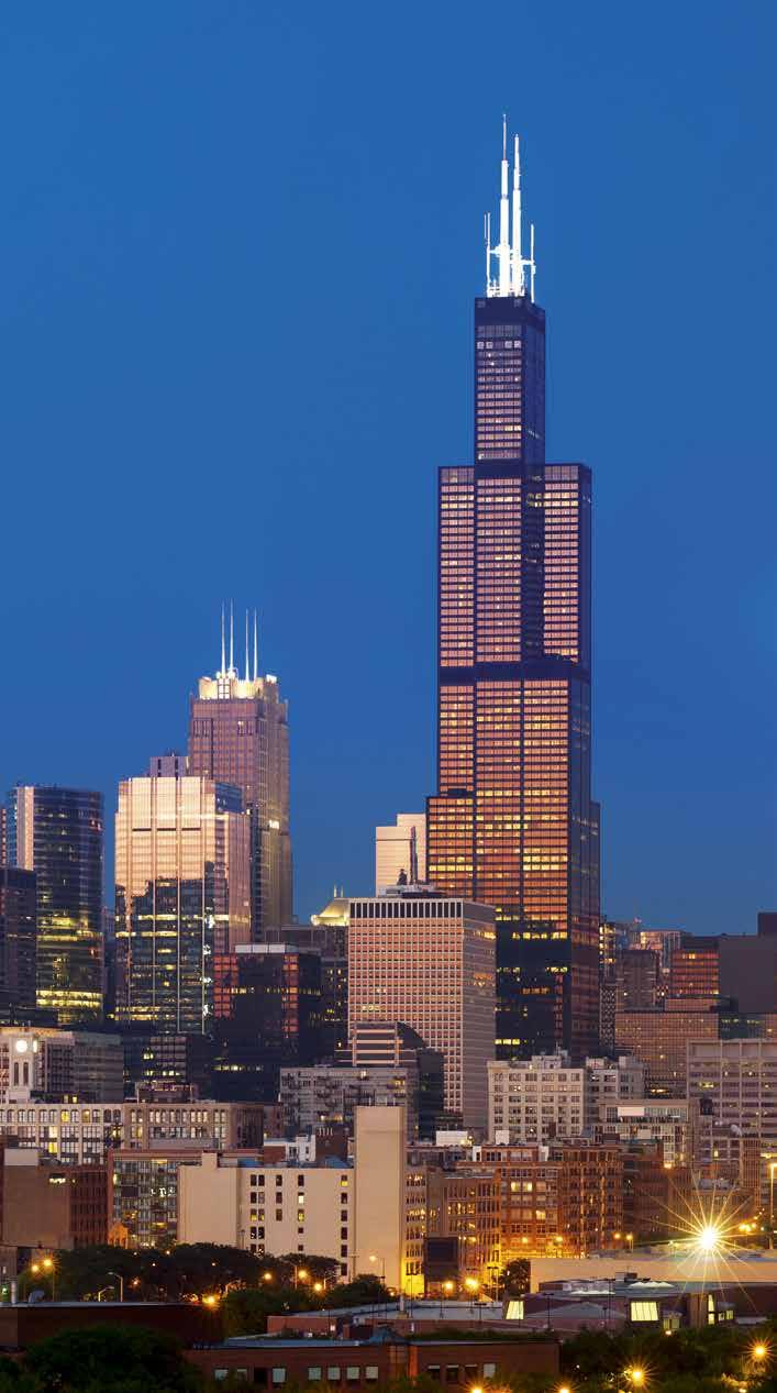 per assicurare una maggiore stabilità contro il forte vento di Chicago. La Willis Tower conta oltre 16.