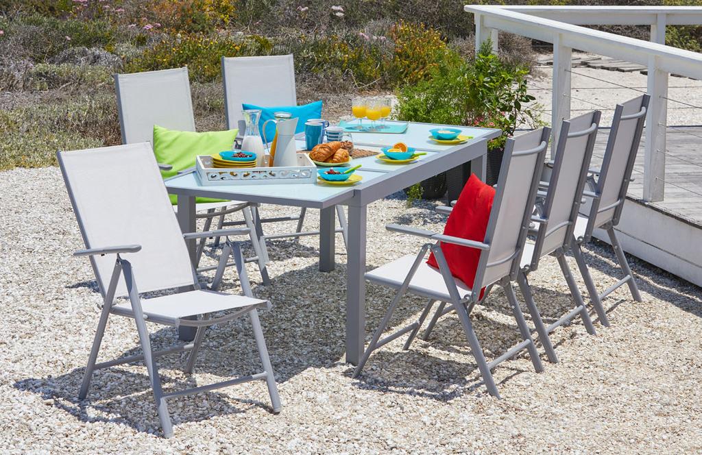 EXCLUSIVE DESIGN alluminio CLASSIC abbinati disponibili separatamente Mobili da giardino 43297/44556 Offerta set Tavolo + 4 sedie a 7 posizioni 399 99 La sedia a sdraio della serie «Toscana» è il