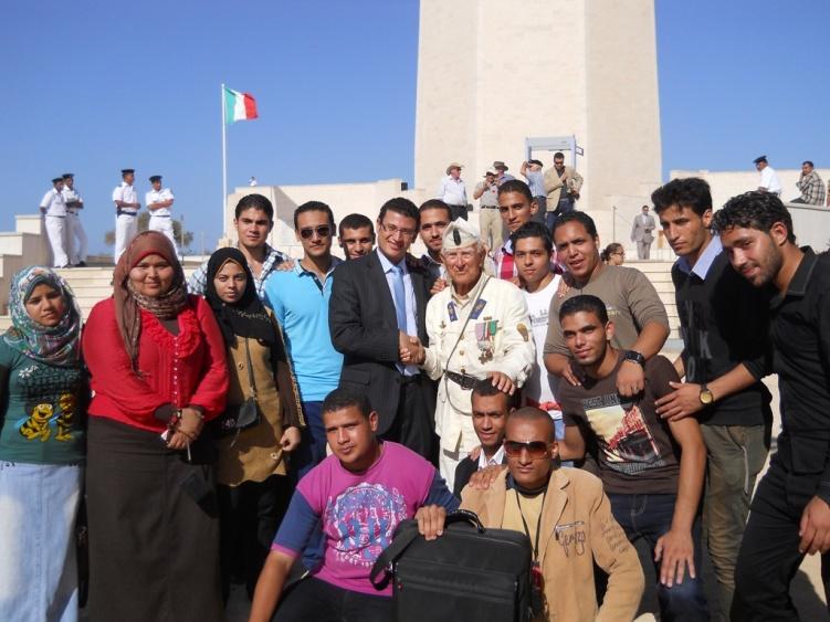 Dott Asaad Zaky, Santo e I ragazzi dell universita di Sadat City che partecipano alle attivita didattiche di ARIDO.