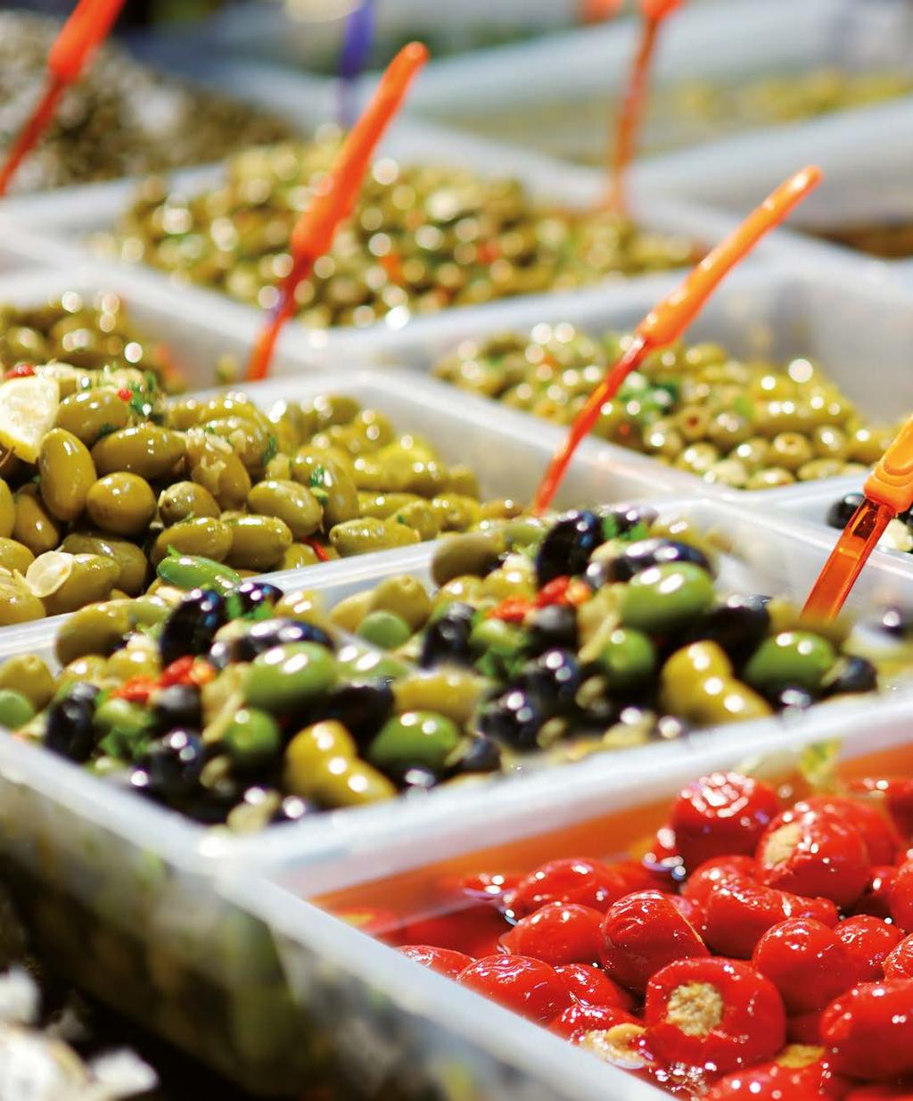 04 OLIVE IN VASCHETTA Le olive, uno dei prodotti più gustosi e sfizioni che