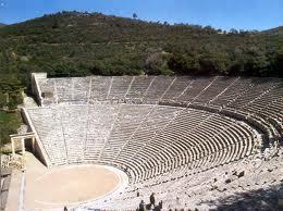 Il teatro antico Il teatro occidentale nasce nel mondo greco (V sec. A.C.