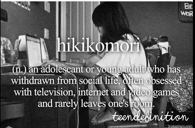 Nelle nostre società, al contrario che in quelle tradizionali, i comportamenti di Addiction sono «devianti» e causano sofferenza ed emarginazione IL CASO DEGLI «HIKIKOMORI» Termine coniato nel 1998